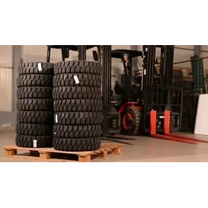 Ban forklift